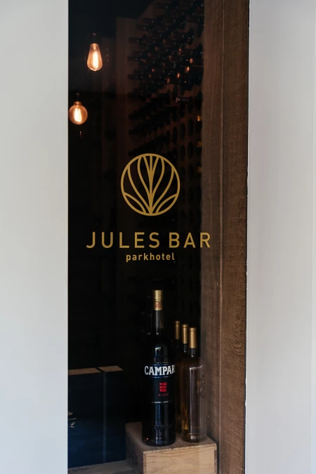 Logo der Jules Bar im Parkhotel Kortrijk